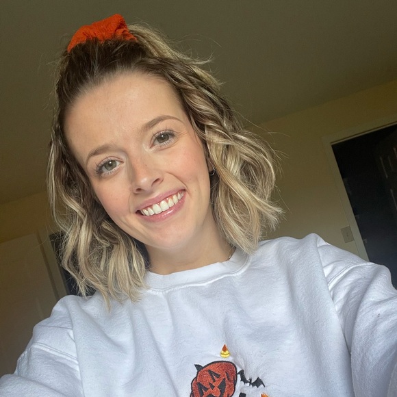 Meet your Posher, Michelle - Picture 2 of 11